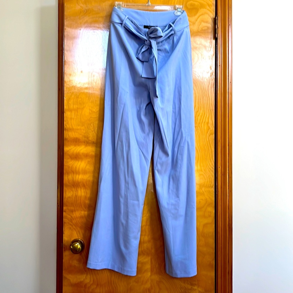 NWT Forever 21 Beautiful blue pants, Dress up or down!